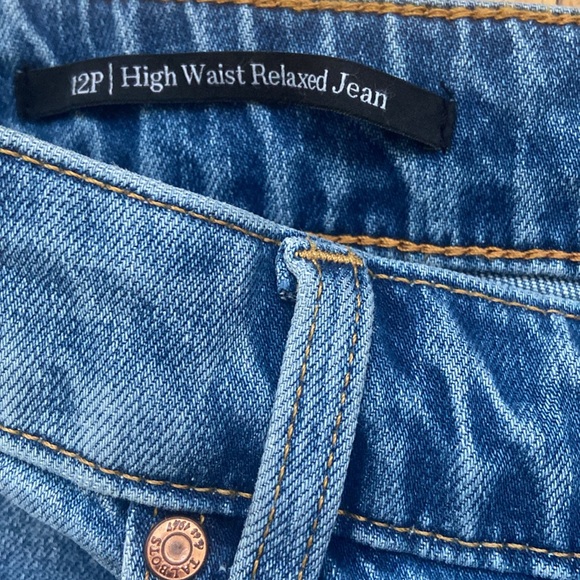 🆕 *NWT* Talbots Petite High-Waist Straight Jean - Picture 2 of 4